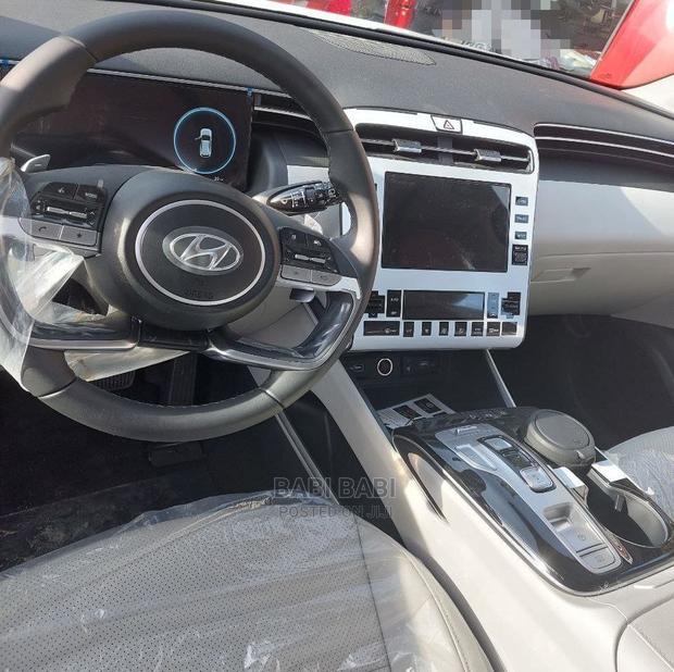 Hyundai Tucson 2021 White