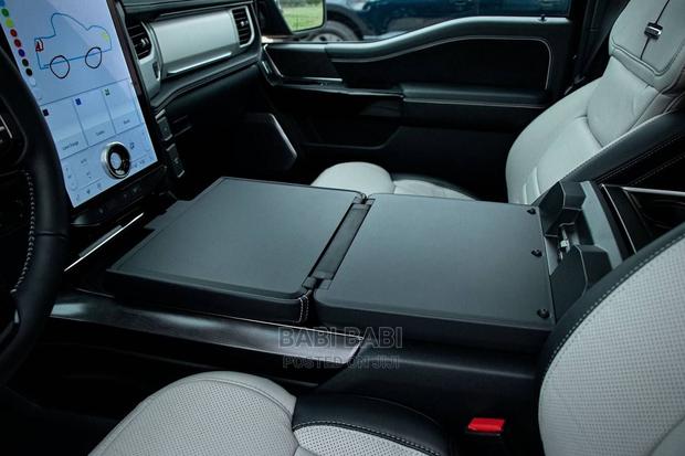 New Ford F-150 2023 Silver