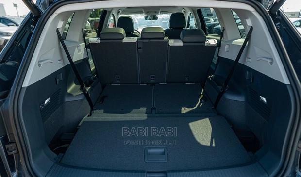 Volkswagen ID.6 2022 Blue