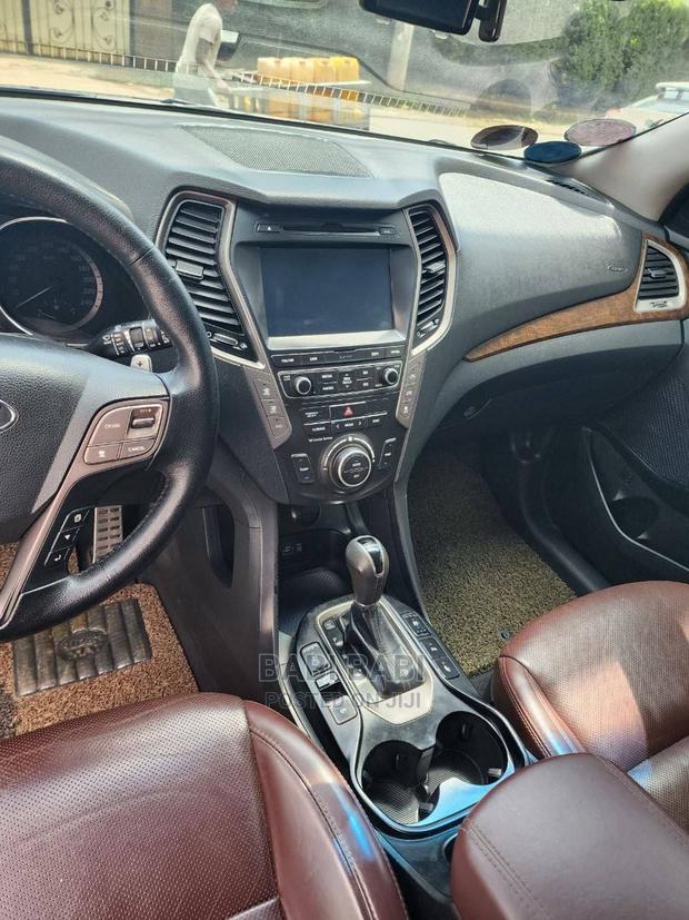 Hyundai Santa Fe 2017 Blue