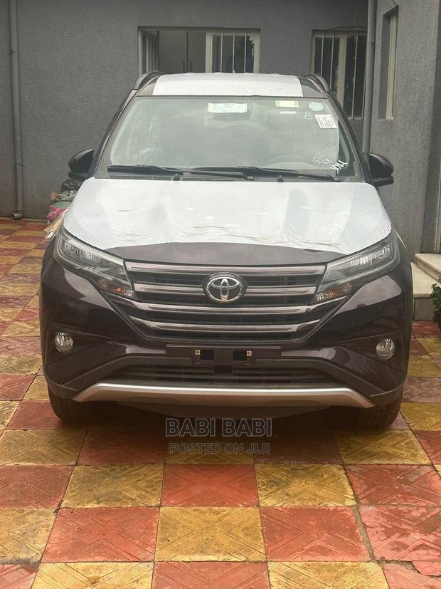 New Toyota Rush 2023 Burgundy