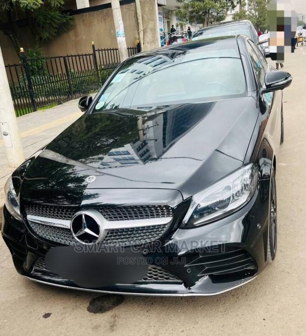 Mercedes-Benz C200 2019 Black