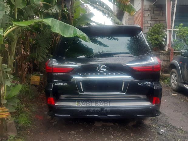 New Lexus LX 2023 Matt Black