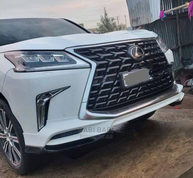 Lexus LX 2021 White