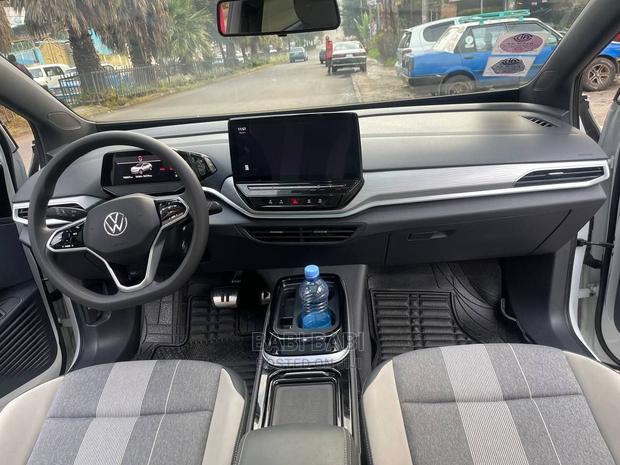 Volkswagen ID.6 2022 White