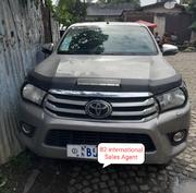 Toyota Hilux 2019 Gold for sale