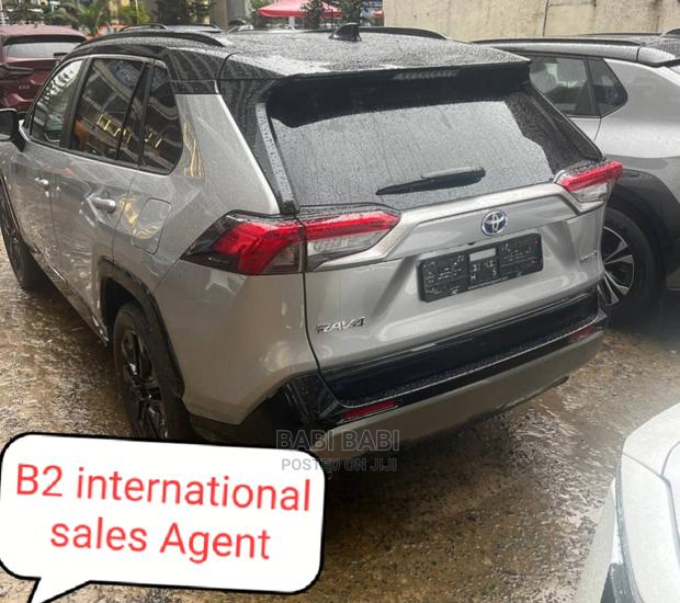 New Toyota RAV4 2023 Silver