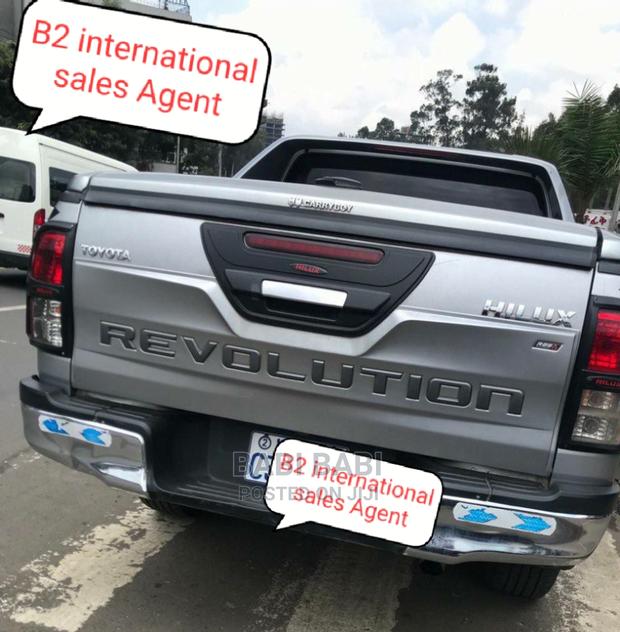 Toyota Hilux 2018 Silver