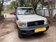 Toyota Land Cruiser 2017 White for sale