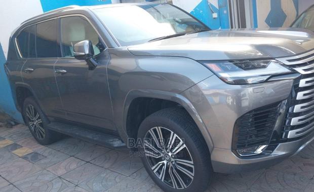 Lexus LX 2020 Pearl