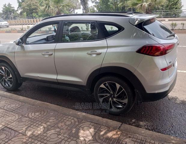 Hyundai Tucson 2019 Silver