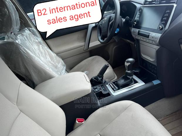 Toyota Land Cruiser Prado 2021 White