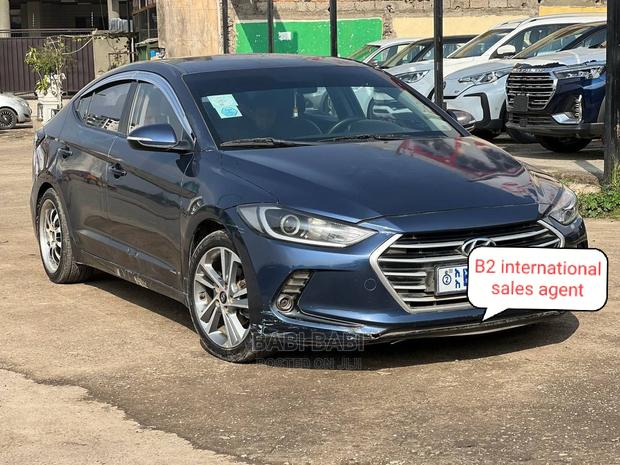 Hyundai Avante 2018 Blue