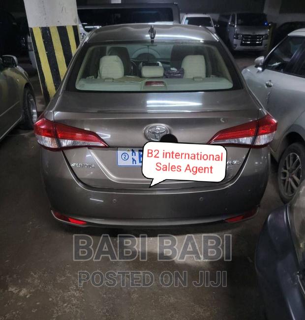 Toyota Yaris 2020 Pearl