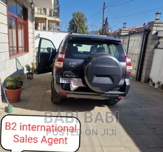 Toyota Land Cruiser Prado 2016 Gray