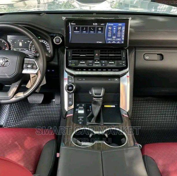 New Toyota Land Cruiser 2022 Black
