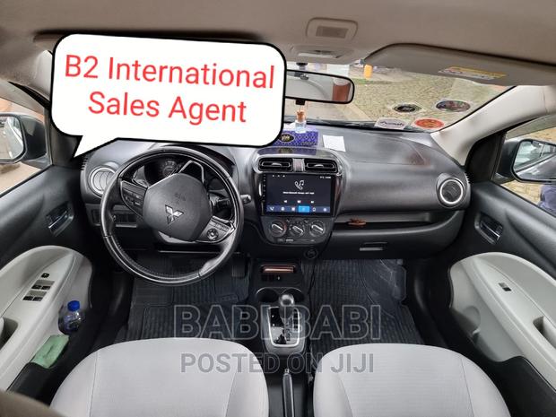 Mitsubishi Attrage 2022 Silver