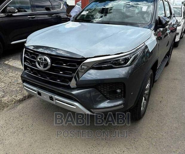 New Toyota Fortuner 2023 Gray
