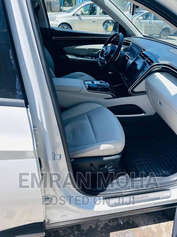 Hyundai Tucson 2022 White