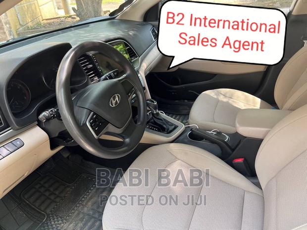 Hyundai Elantra 2017 White