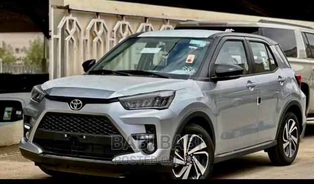New Toyota Raize 2023 Silver