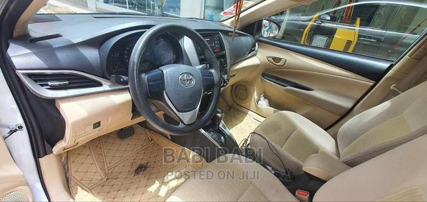 Toyota Yaris 2016 Silver