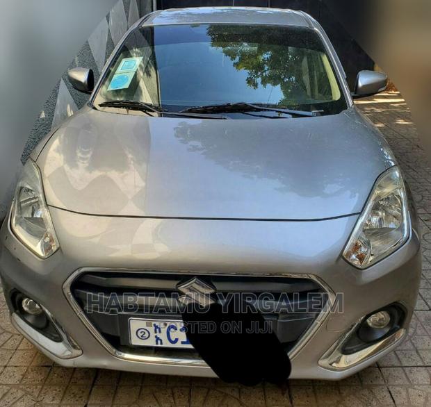 Suzuki Dzire 2022 Silver