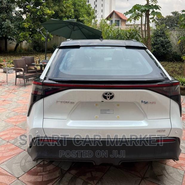 Toyota bZ4X 2022 White