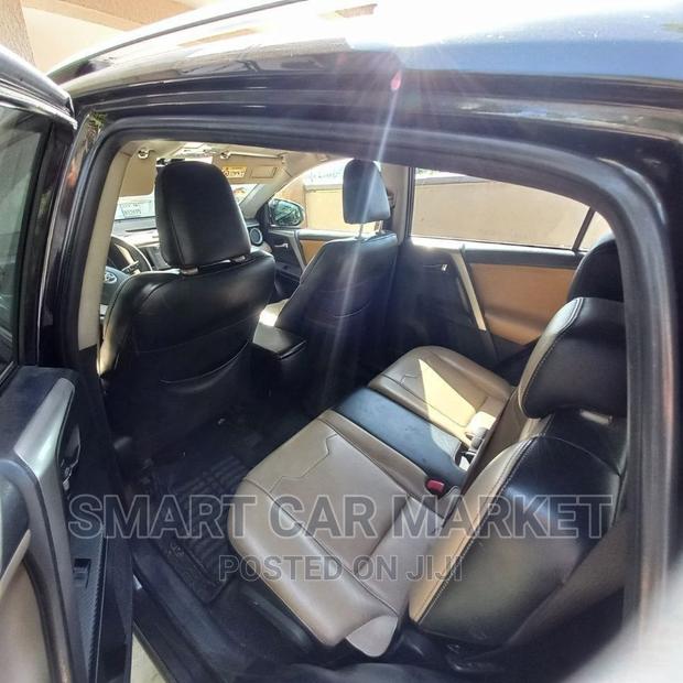 Toyota RAV4 2015