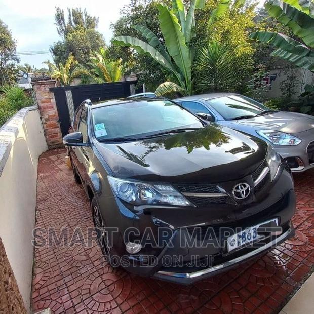 Toyota RAV4 2015