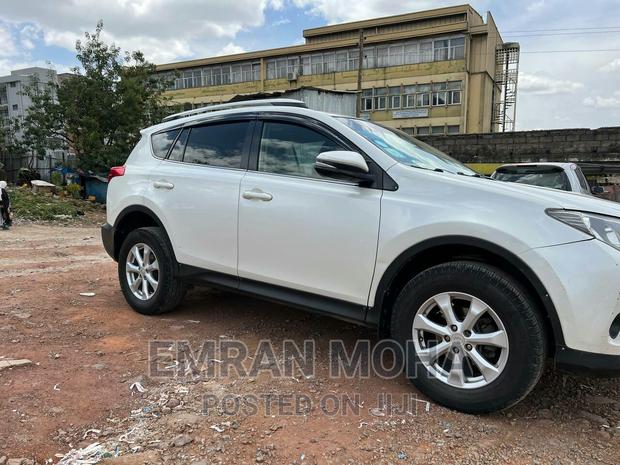 Toyota RAV4 2015 Silver