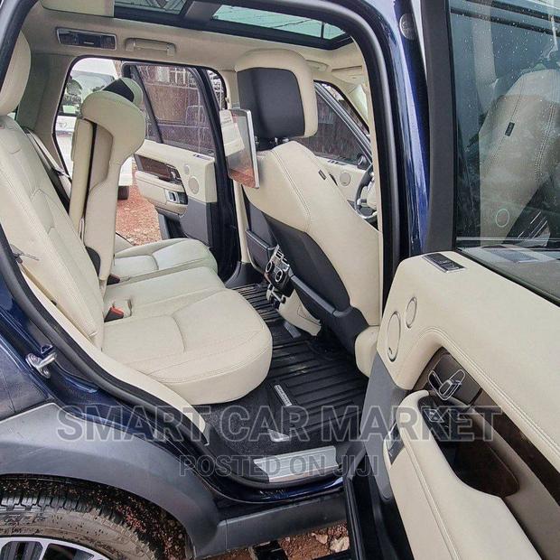 Land Rover Range Rover 2021 Blue