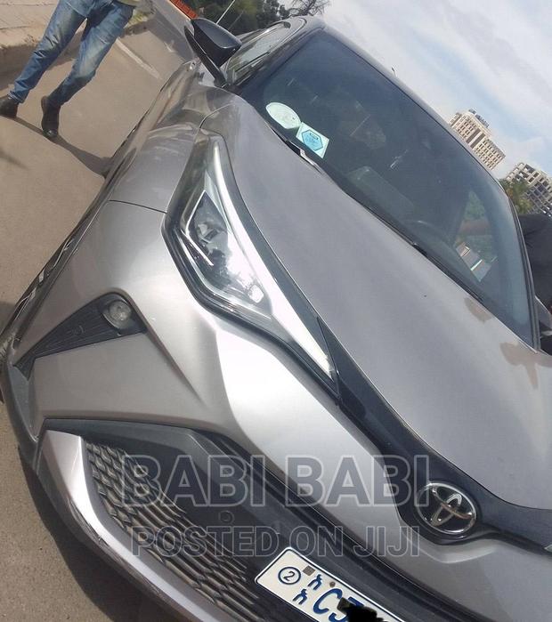 Toyota C-HR 2021 Silver