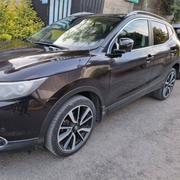 Nissan Qashqai 2017 Purple for sale