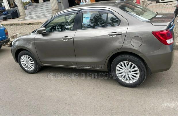 Suzuki Dzire 2022 Gray
