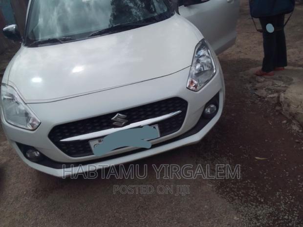 Suzuki Swift 2021 White