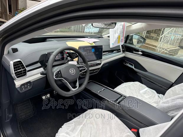 Volkswagen ID.6 2022 Gray