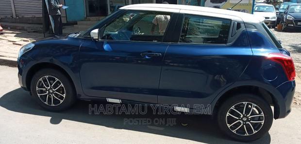 Suzuki Swift 2021 Blue