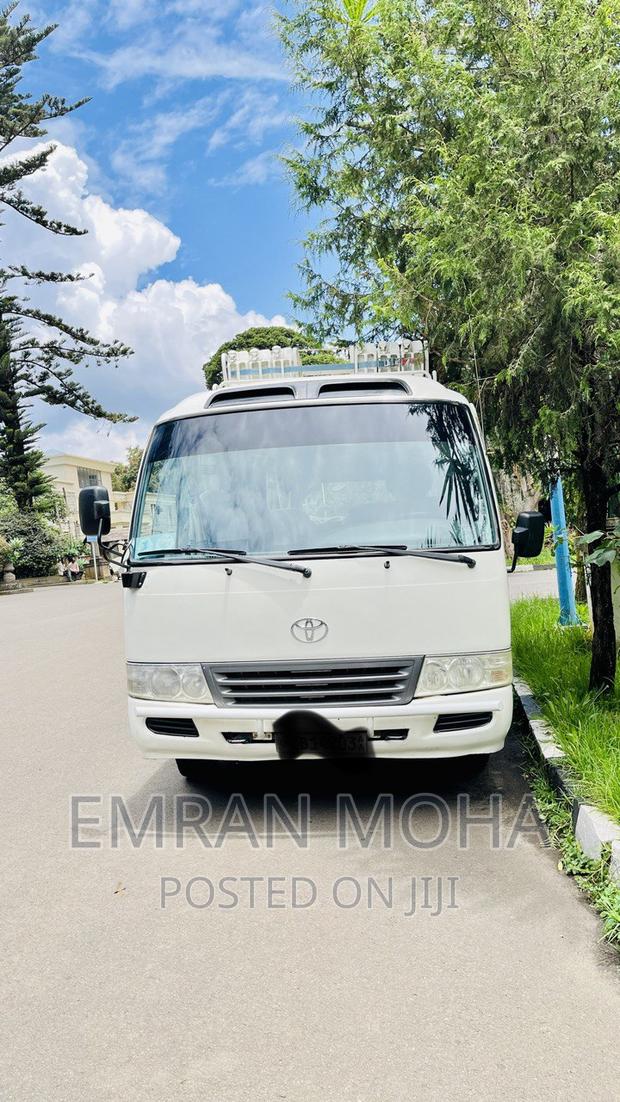 Toyota Coaster 2012 White