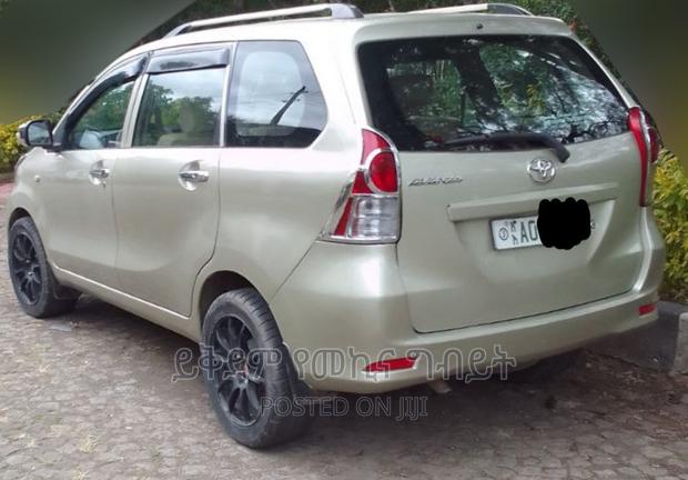 Toyota Avanza 2015 Silver
