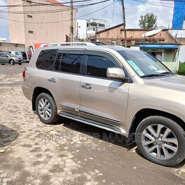 Toyota Land Cruiser 2008 Gold