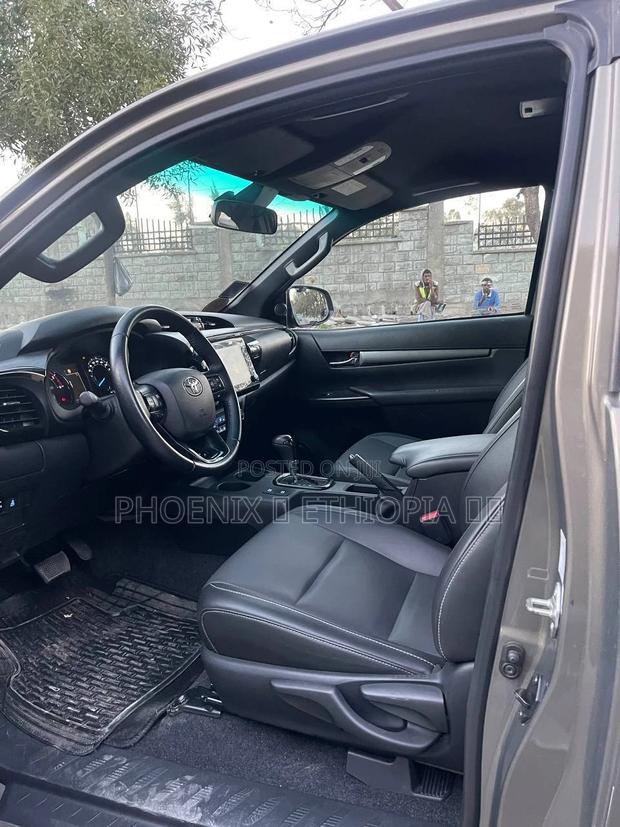 Toyota Hilux 2021