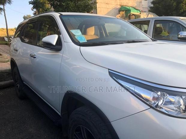Toyota Fortuner 2.7 AWD 2020 White