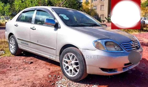 Toyota Corolla 2004 Silver