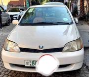 Toyota Platz 2001 White for sale