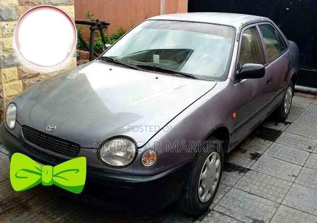 Toyota Corolla 1997 Gray