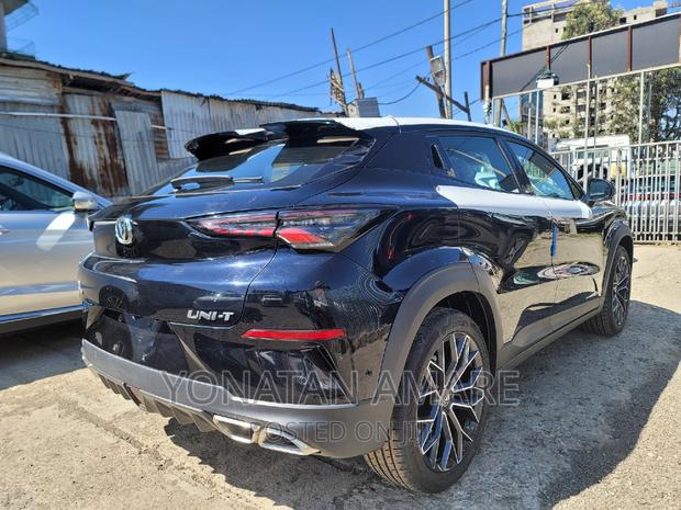 New Changan UNI-T 1.5 FWD 2023 Black