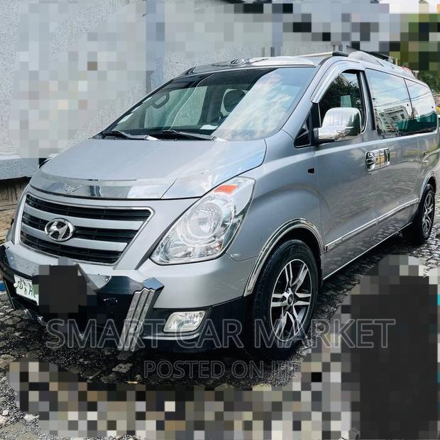Hyundai Starex 2016 Gray