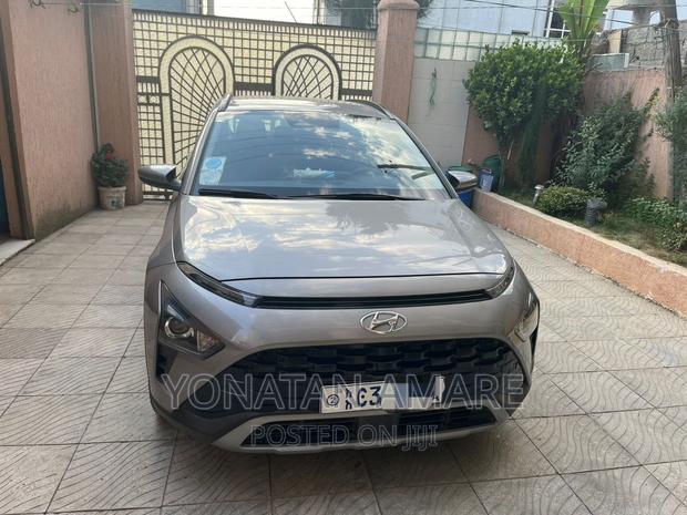 Hyundai Bayon 2022 Gold
