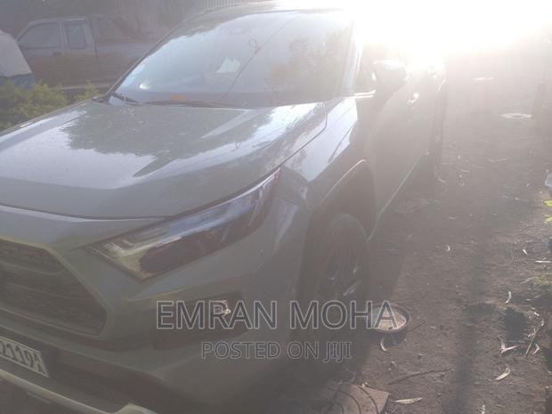 Toyota RAV4 2022 Gray